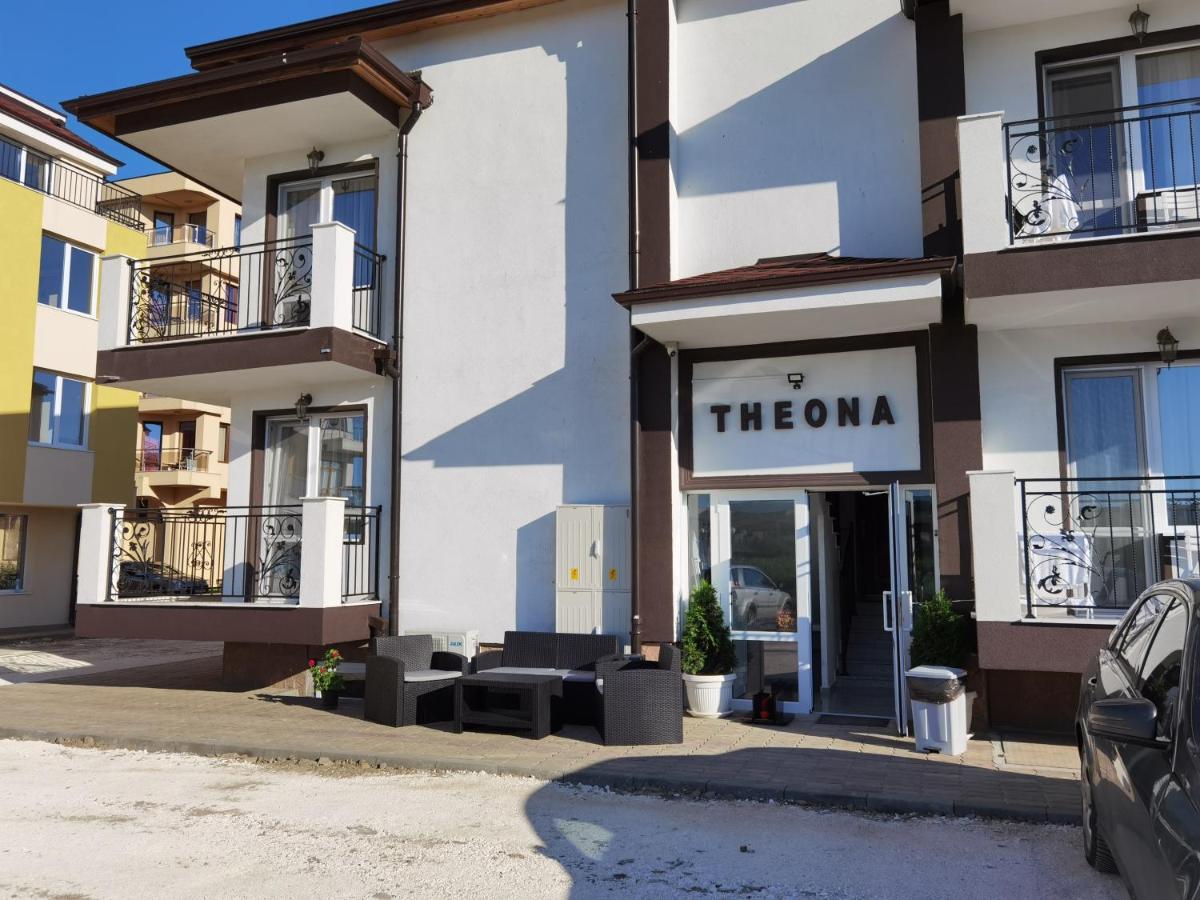 Guest House Theona 奥布佐尔 外观 照片