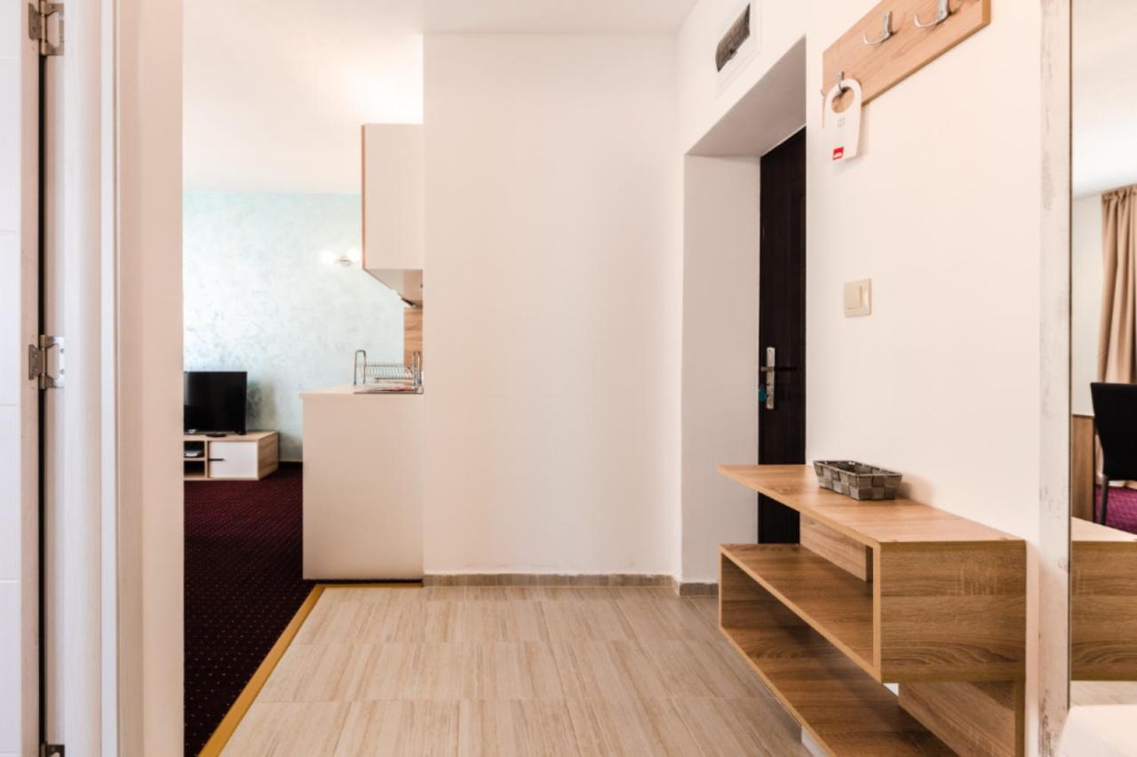 Guest House Theona 奥布佐尔 外观 照片