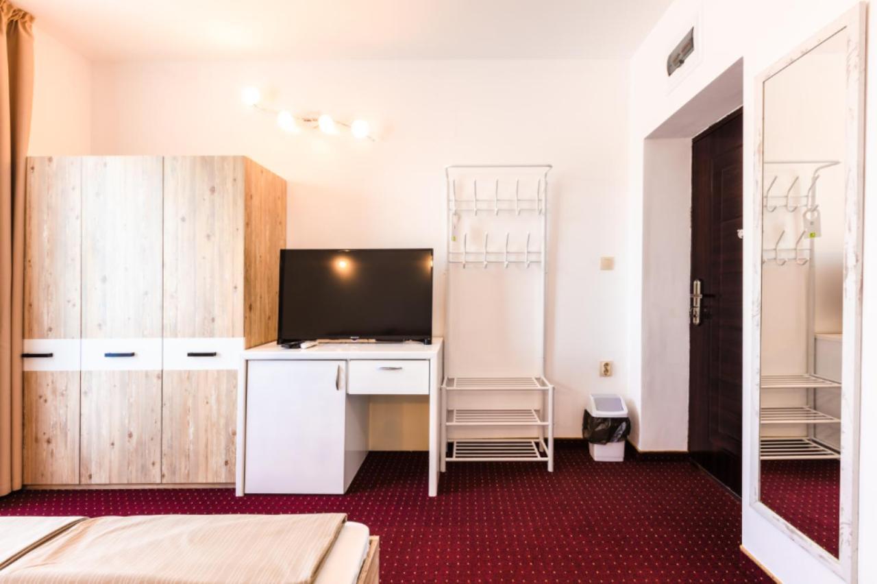 Guest House Theona 奥布佐尔 外观 照片