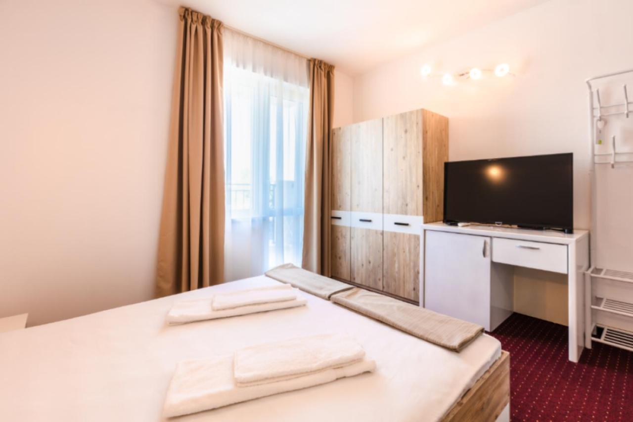 Guest House Theona 奥布佐尔 外观 照片