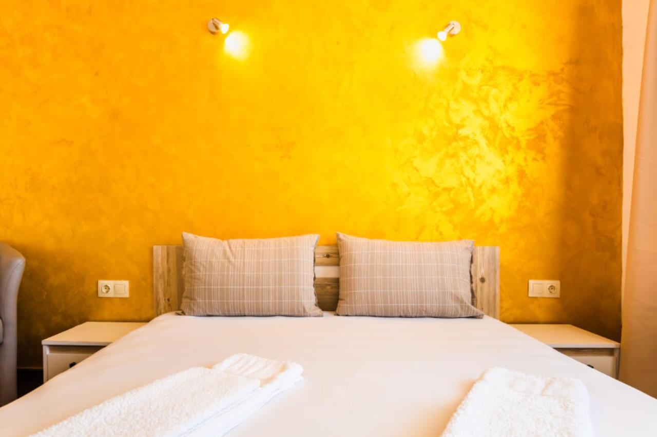 Guest House Theona 奥布佐尔 外观 照片