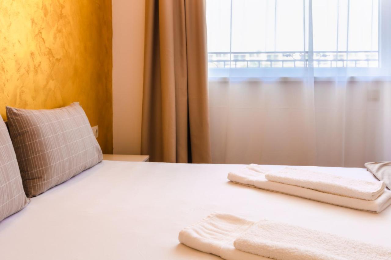 Guest House Theona 奥布佐尔 外观 照片