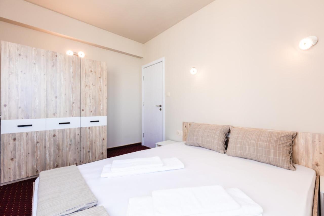 Guest House Theona 奥布佐尔 外观 照片